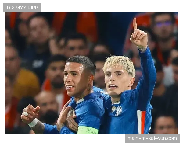 切尔西内托因红牌后辱骂裁判遭英足总指控 蓝军赛季红牌数创新高